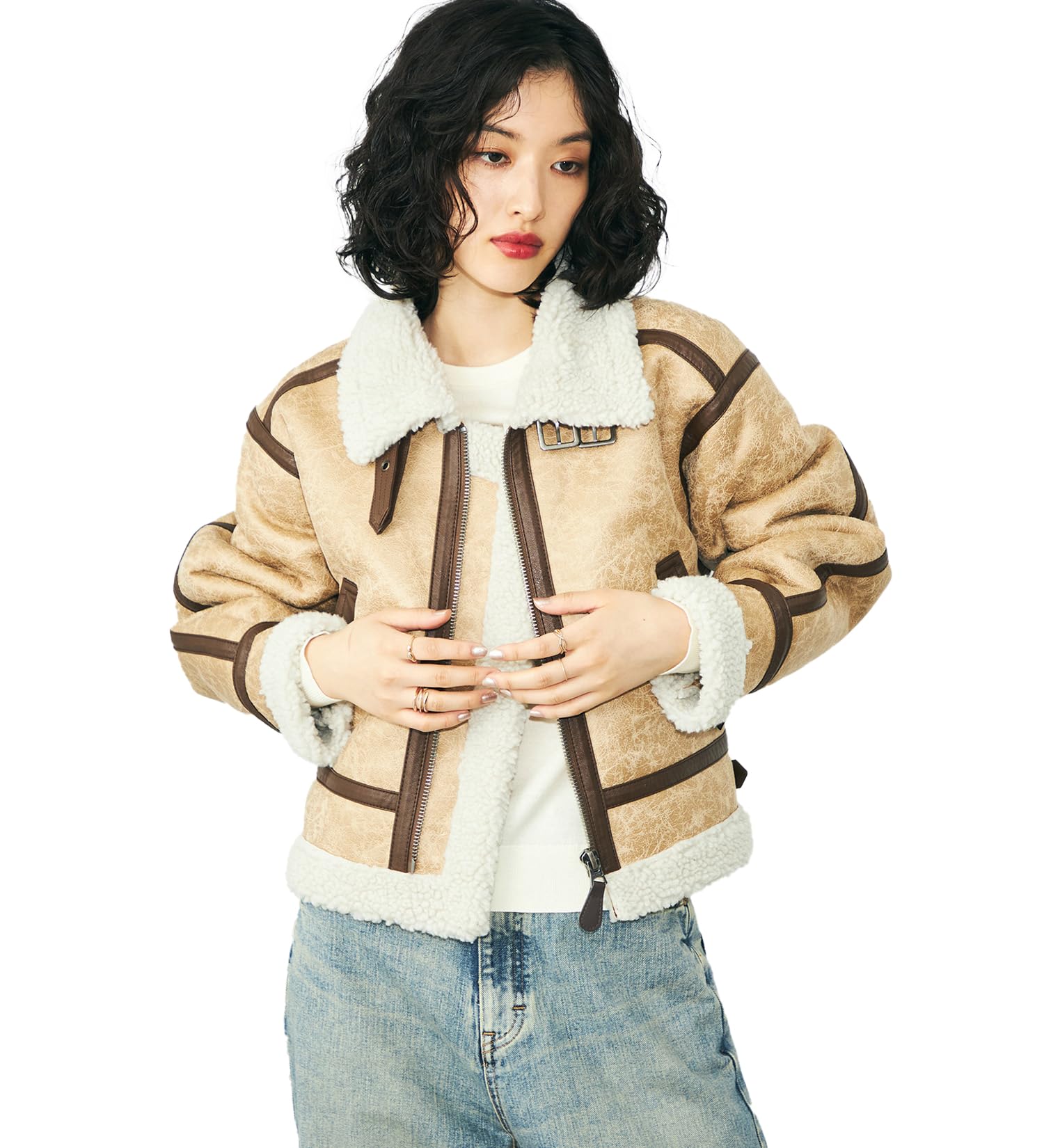 Alpha Industries Short Faux Shearling Jacket TA7199 Women s B-3 TA7199-045 BEIGE/VANILLA
Alpha Industries Short Faux Shearling Jacket TA7199 Women s B-3 TA7199-045 BEIGE/VANILLA