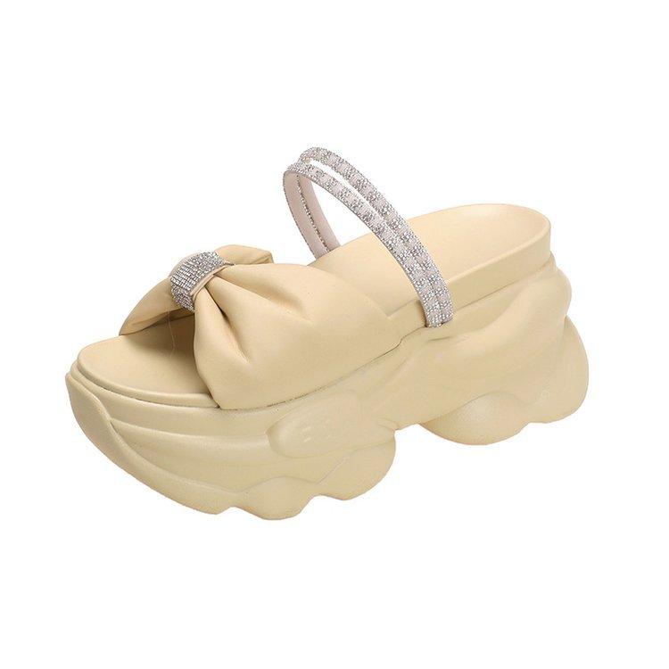 Fashion fairy style bow cool slippers female summer wear foreign style new thick bottom heightening rhinestone two wear slippers 39 абрикосовый
Fashion fairy style bow cool slippers female summer wear foreign style new thick bottom heightening rhinestone two wear slippers 39 абрикосовый