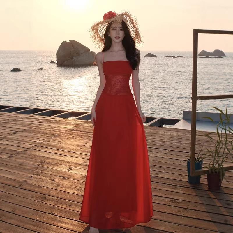 The dress is long and tall, and the light luxury niche women s dress can be worn at ordinary times. The banquet temperament halter dress reaches S красный
The dress is long and tall, and the light luxury niche women s dress can be worn at ordinary times. The banquet temperament halter dress reaches S красный