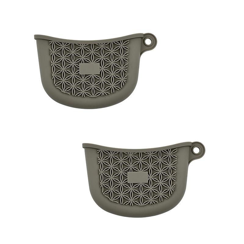 Silicone Pot Ear Clips Heat-Resistant Non-Slip Grip Ergonomic Design Finger Protector for Hot Pots Pans Kitchen Safety Tools
Silicone Pot Ear Clips Heat-Resistant Non-Slip Grip Ergonomic Design Finger Protector for Hot Pots Pans Kitchen Safety Tools