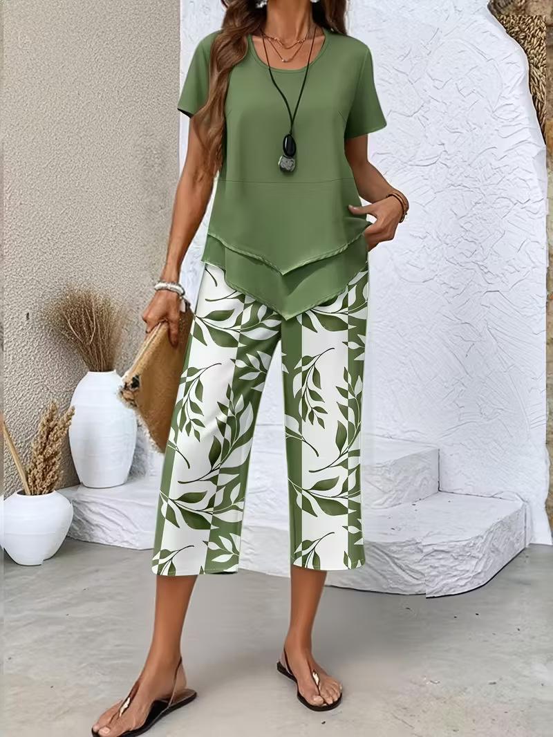 Light Blue Short Sleeve Two Piece Set with Cropped Top and Printed Pants M оливковий колір
Light Blue Short Sleeve Two Piece Set with Cropped Top and Printed Pants M оливковий колір