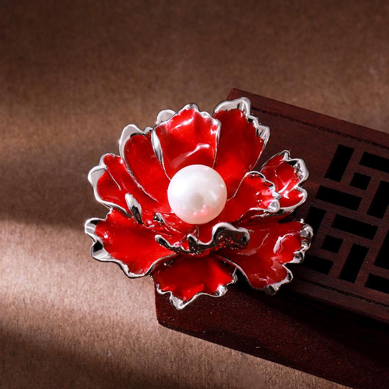 Exquisite Chinese Style Imitation Pearl & Enamel Peony Brooch for Cheongsam/Hanfu красный
Exquisite Chinese Style Imitation Pearl & Enamel Peony Brooch for Cheongsam/Hanfu красный