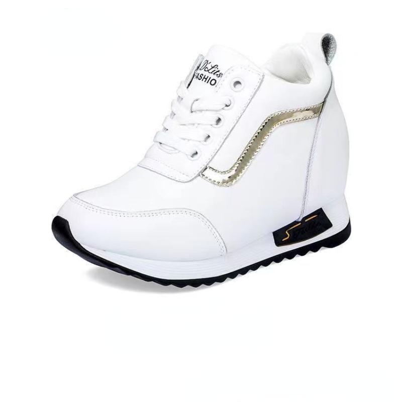 Білі кросівки на платформі. Жіноче взуття на липучці для відпочинку на високих прихованих підборах 37
Білі кросівки на платформі. Жіноче взуття на липучці для відпочинку на високих прихованих підборах 37