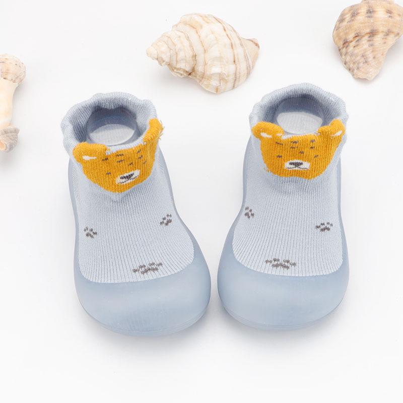 2023 Autumn Baby Walker Shoes: Soft Sole Breathable Floor Socks, Anti-Fall Heel, Trendy Cartoon Design Size 18/19 (Insole 11.5cm)
2023 Autumn Baby Walker Shoes: Soft Sole Breathable Floor Socks, Anti-Fall Heel, Trendy Cartoon Design Size 18/19 (Insole 11.5cm)