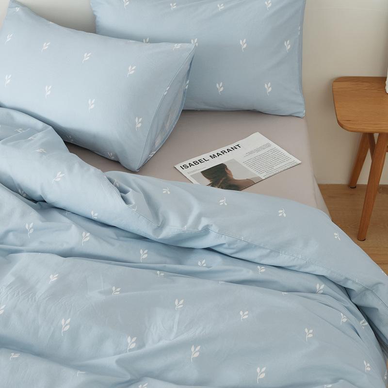 Simple Striped Pure Cotton Single Duvet Cover Nordic Twill Soft Comforter Cover for Home Cozy Breathable Bedding for All Seasons 150x200cm
Simple Striped Pure Cotton Single Duvet Cover Nordic Twill Soft Comforter Cover for Home Cozy Breathable Bedding for All Seasons 150x200cm