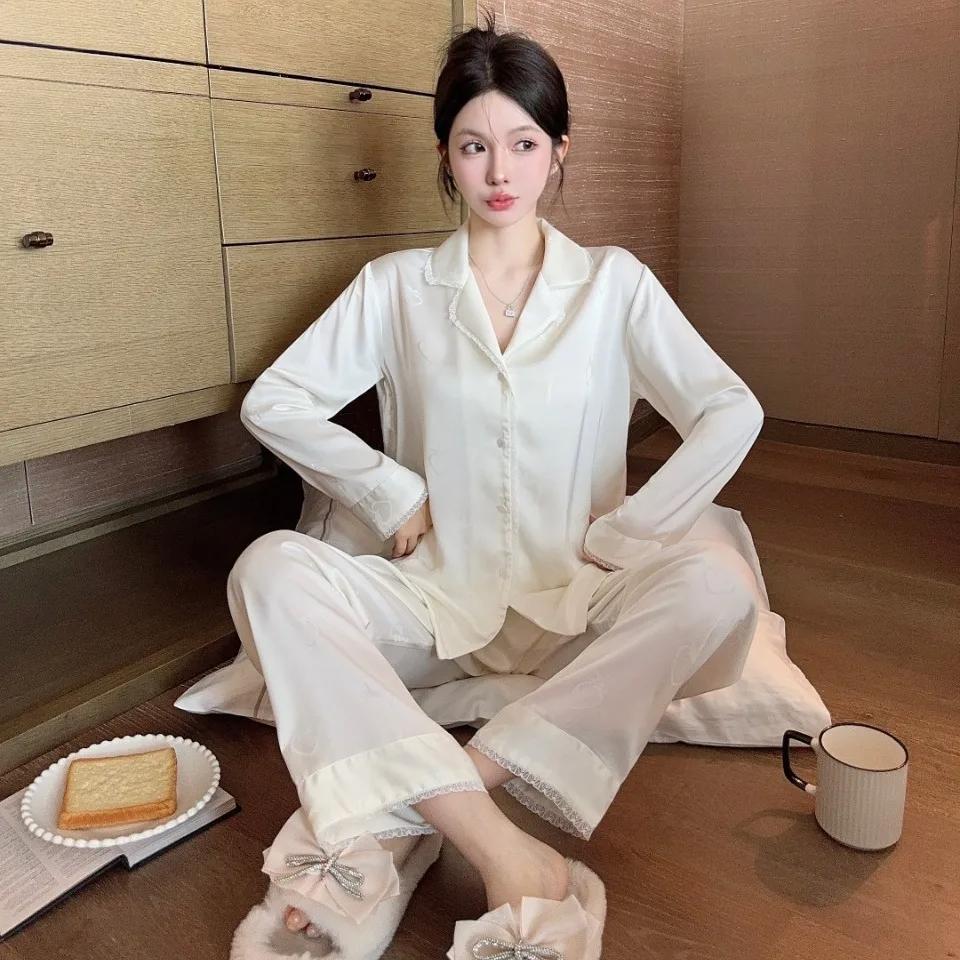 Пижама для женщин весна и осень Ice Silk с длинными рукавами, жаккард клубничного цвета, милая, простая, повседневная, милая и милая домашняя одежда 2XL
Пижама для женщин весна и осень Ice Silk с длинными рукавами, жаккард клубничного цвета, милая, простая, повседневная, милая и милая домашняя одежда 2XL