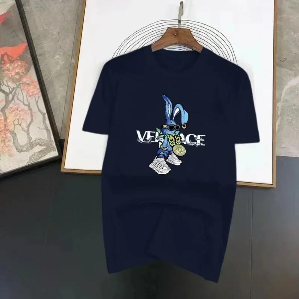 2024 Casual Men Women 100% Cotton T-Shirt Loose Short Sleeve Fashion Classic Print Skin-friendly and Breathable Solid Tops XXXXXL темно-синього кольору
2024 Casual Men Women 100% Cotton T-Shirt Loose Short Sleeve Fashion Classic Print Skin-friendly and Breathable Solid Tops XXXXXL темно-синього кольору