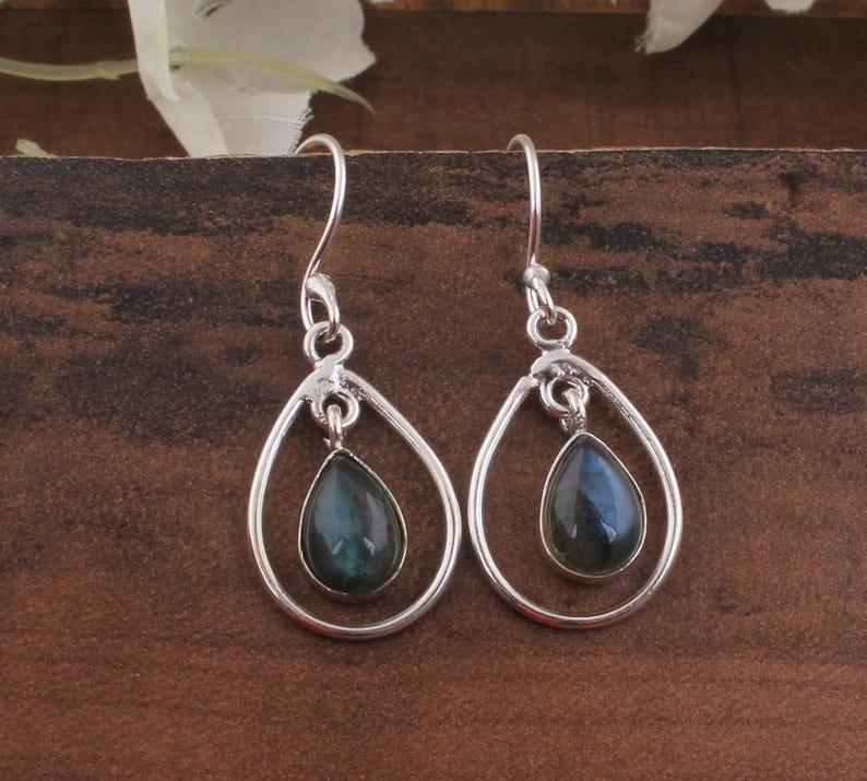 Solid 925 Sterling Silver Labradorite Gemstone Women Dangle Earring Handmade Jewelry Gift For Her
Solid 925 Sterling Silver Labradorite Gemstone Women Dangle Earring Handmade Jewelry Gift For Her