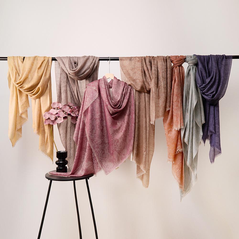 2024 Versatile Korean Style Jacquard Cashmere Scarf for Women - Warm Autumn/Winter Square Shawl
2024 Versatile Korean Style Jacquard Cashmere Scarf for Women - Warm Autumn/Winter Square Shawl