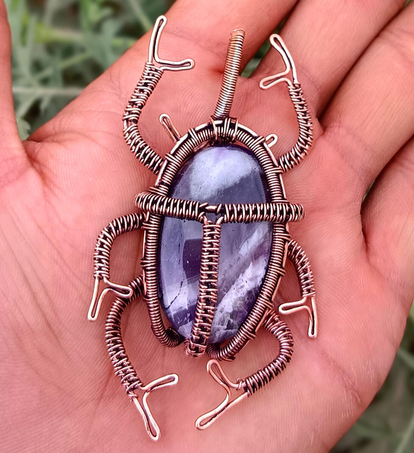 African Lace Amethyst Gemstone Crab Oxidized Wire Wrapped 1 PC Copper Jewelry Pendant M фіолетовий
African Lace Amethyst Gemstone Crab Oxidized Wire Wrapped 1 PC Copper Jewelry Pendant M фіолетовий
