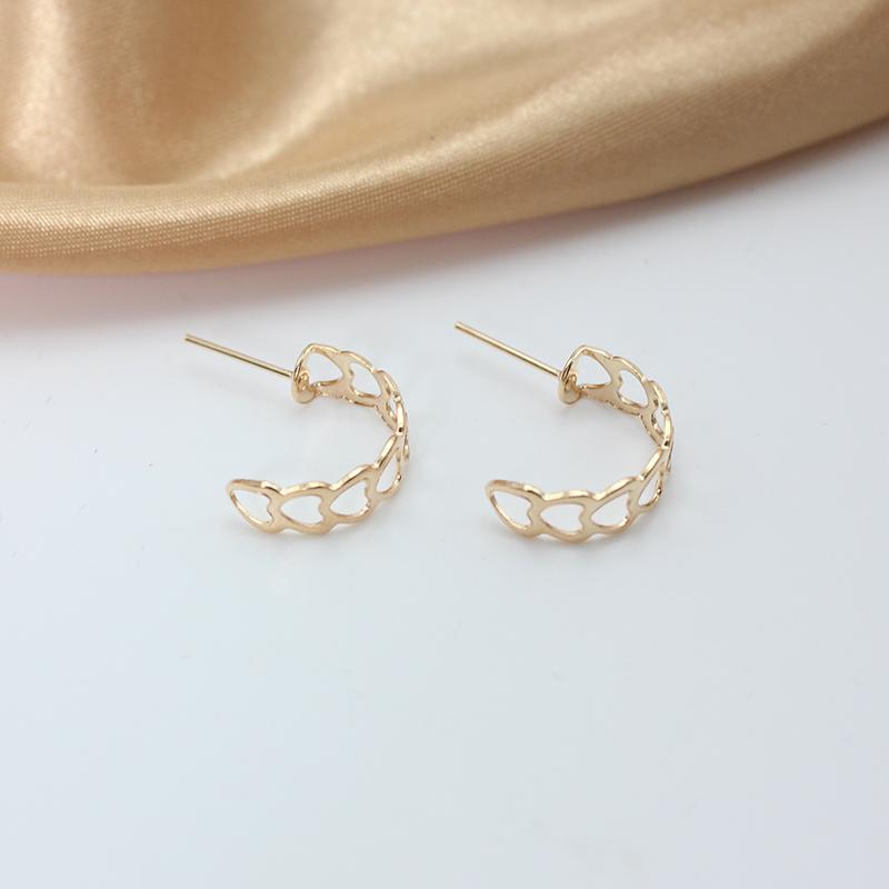 Smooth C-type Hollow Heart Drop Earrings for Women Geometric Minimalist Gold Color Brincos Zircon Simple Accessories Gift
Smooth C-type Hollow Heart Drop Earrings for Women Geometric Minimalist Gold Color Brincos Zircon Simple Accessories Gift