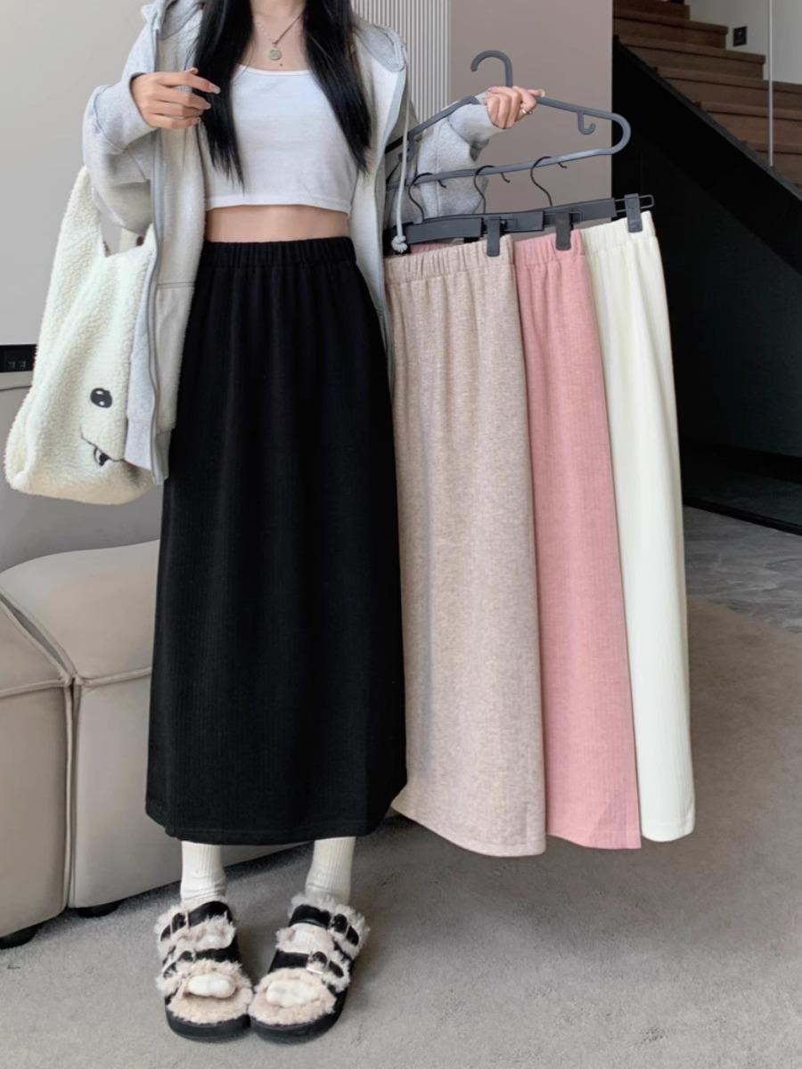 Women s Mid-Length Corduroy Skirt with Back Slit - Autumn/Winter 2023 Korean A-Line Style XS
Women s Mid-Length Corduroy Skirt with Back Slit - Autumn/Winter 2023 Korean A-Line Style XS