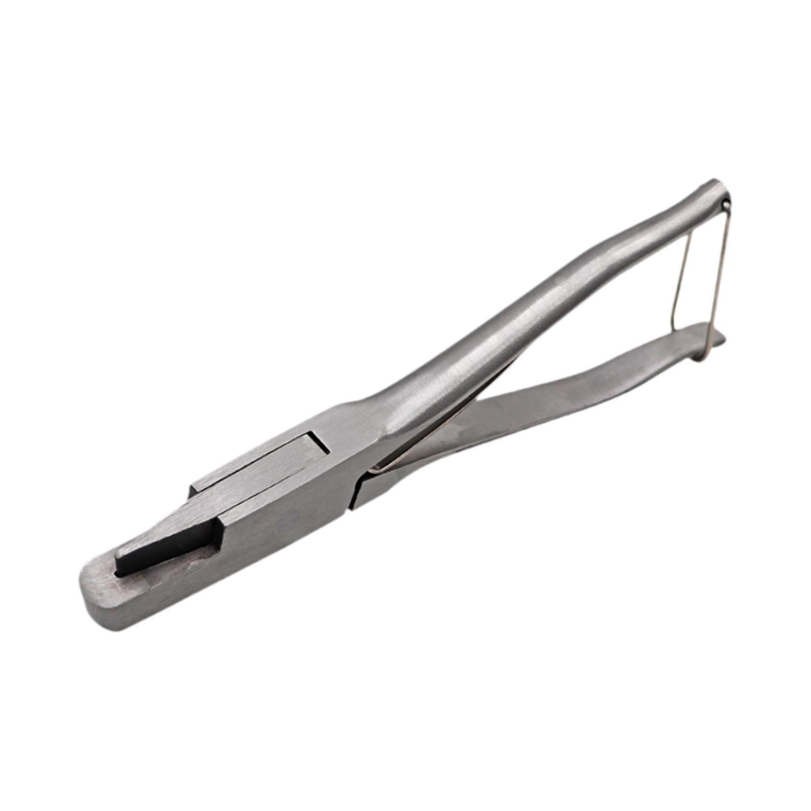 Livestock Ear Tag Plier Save Labor Portable Metal Ear Notcher Hole Punch Plier Animals Ear Tag Puncher Applicator for Farm Pig
Livestock Ear Tag Plier Save Labor Portable Metal Ear Notcher Hole Punch Plier Animals Ear Tag Puncher Applicator for Farm Pig