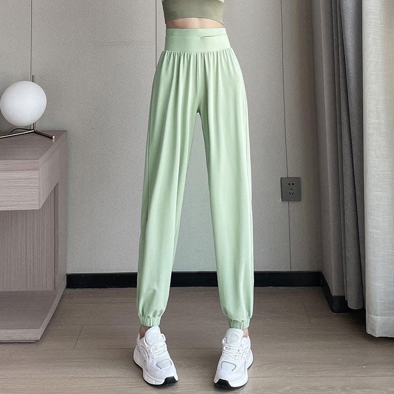 Женский костюм высокого класса для йоги и бега с быстрой сушкой 2025: Набор для фитнеса «Пилатес или утренняя пробежка» Small
Женский костюм высокого класса для йоги и бега с быстрой сушкой 2025: Набор для фитнеса «Пилатес или утренняя пробежка» Small