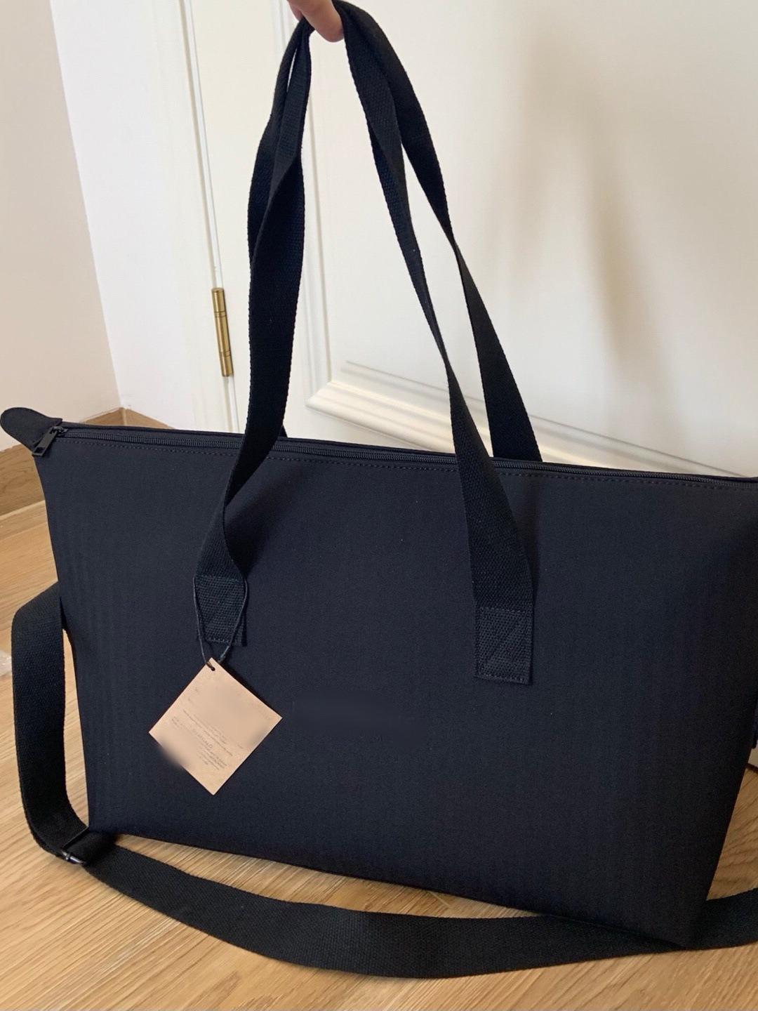 M s Limited Edition Large Capacity Travel & Fitness Tote Bag 56-75 Liters
M s Limited Edition Large Capacity Travel & Fitness Tote Bag 56-75 Liters