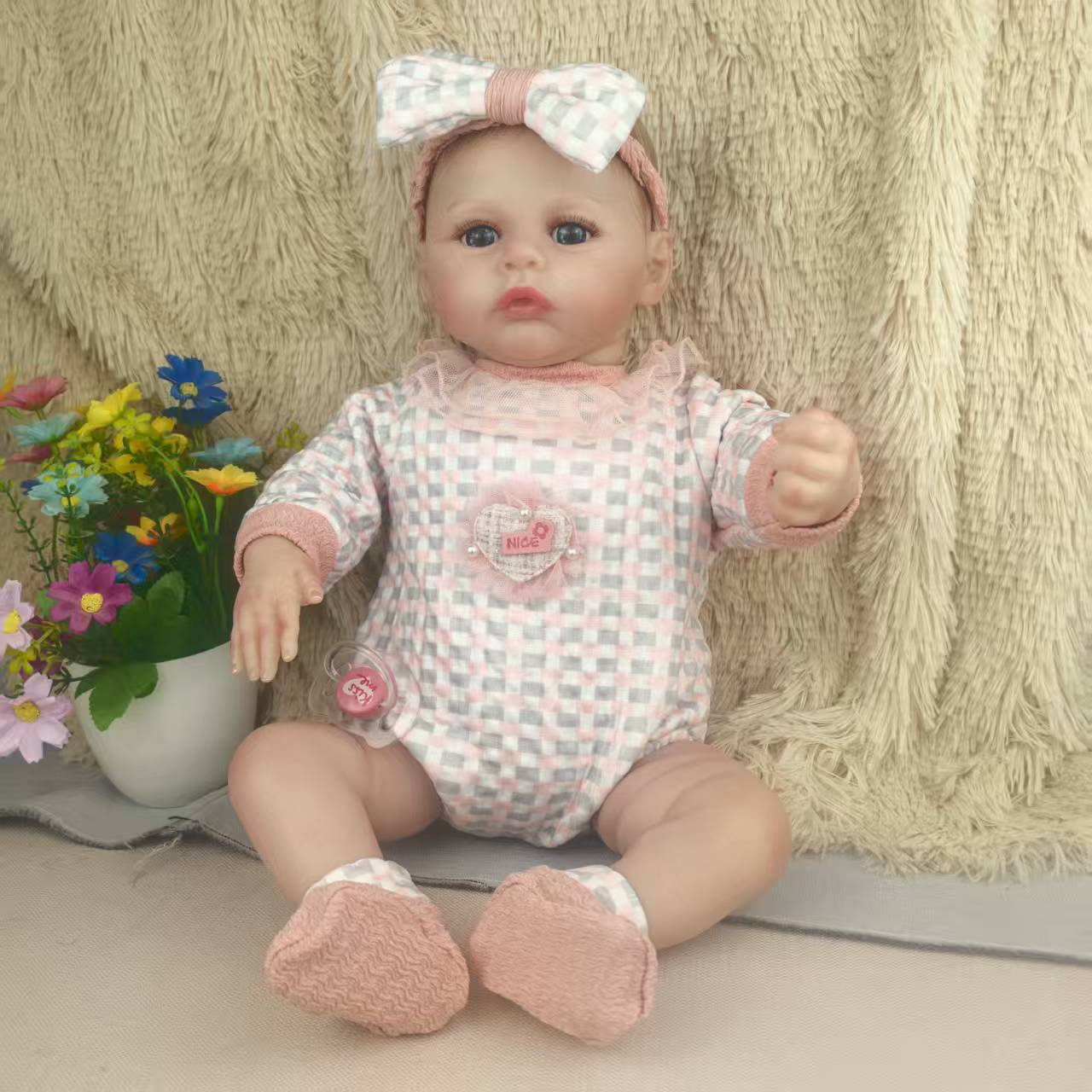 Кукла-реборн, реалистичная, изысканная, моющаяся, 3D ручная роспись, МакДулл 50 см 50cm белый
Кукла-реборн, реалистичная, изысканная, моющаяся, 3D ручная роспись, МакДулл 50 см 50cm белый