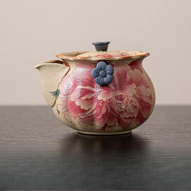 Red teapot ceramic old retro style peony household high-end single-person hand-held pot small tea maker
Red teapot ceramic old retro style peony household high-end single-person hand-held pot small tea maker