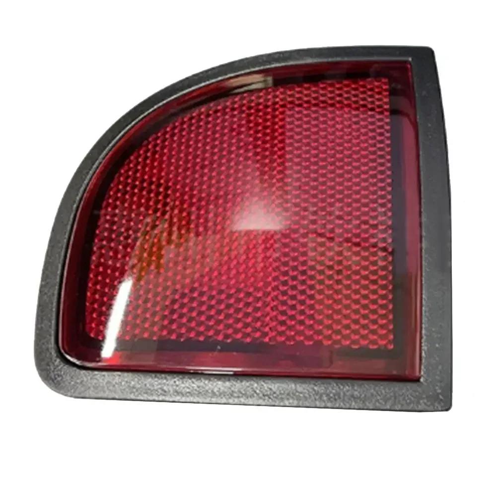 Rear Bumper Fog Brake Light for Mitsubishi For L200 2005 2015 with Turn Signal for Enhanced Visibility and Safety
Rear Bumper Fog Brake Light for Mitsubishi For L200 2005 2015 with Turn Signal for Enhanced Visibility and Safety