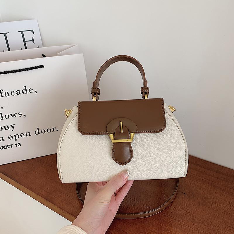 Popular bags women s 2025 spring and summer new fashion contrasting handbags niche versatile single shoulder oblique span women s bags
Popular bags women s 2025 spring and summer new fashion contrasting handbags niche versatile single shoulder oblique span women s bags