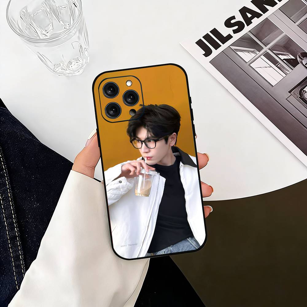 Z-Чжан L-Лин H-Хэ Чехол для телефона Силиконовый Мягкий Для IPhone 17 16 15 14 13 12 11 X XR Plus Pro Max Plus iPhone15plus
Z-Чжан L-Лин H-Хэ Чехол для телефона Силиконовый Мягкий Для IPhone 17 16 15 14 13 12 11 X XR Plus Pro Max Plus iPhone15plus