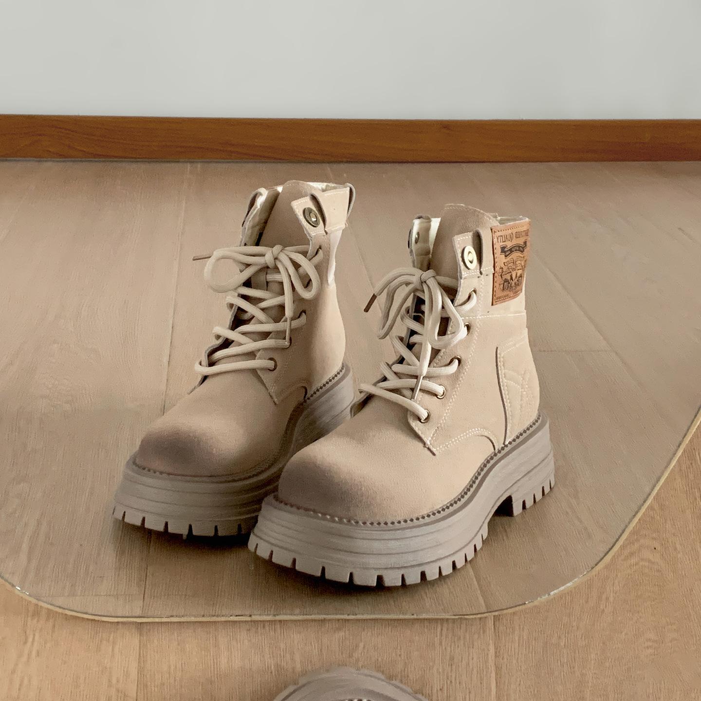 Retro British style thick-soled heightening Martin boots women s 2025 new summer high-end versatile big yellow boots short boots 35 бежевый
Retro British style thick-soled heightening Martin boots women s 2025 new summer high-end versatile big yellow boots short boots 35 бежевый