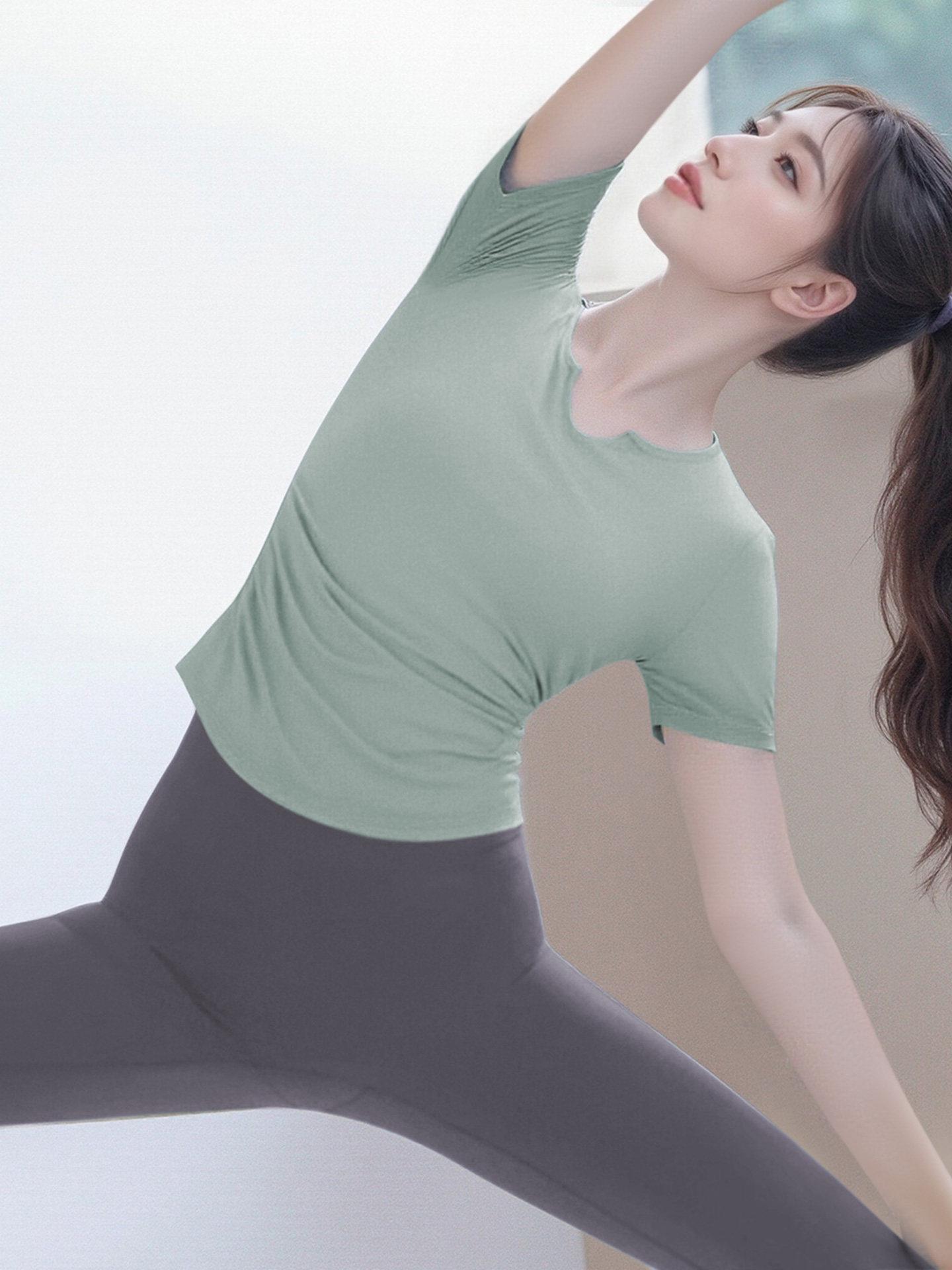 Women s Yoga Suit Set: 2026 High-End Tummy Concealing Pilates & Fitness Short Sleeve Top L (110-120 cm)
Women s Yoga Suit Set: 2026 High-End Tummy Concealing Pilates & Fitness Short Sleeve Top L (110-120 cm)