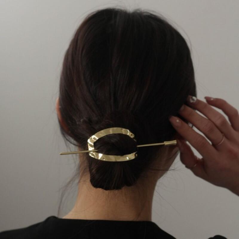 Rev Vintage Crumpled Hairpin gold
Rev Vintage Crumpled Hairpin gold