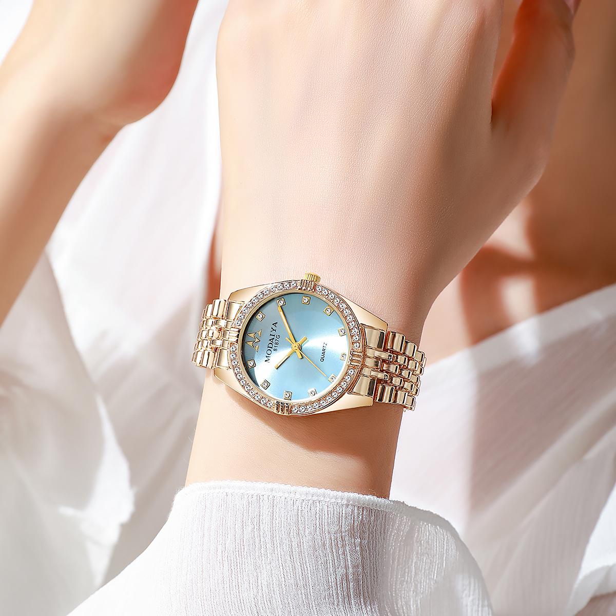 Ladies s new fashion simple design sense of the diamond inlaid makaroni color trend retro atmosphere quartz watch синий
Ladies s new fashion simple design sense of the diamond inlaid makaroni color trend retro atmosphere quartz watch синий
