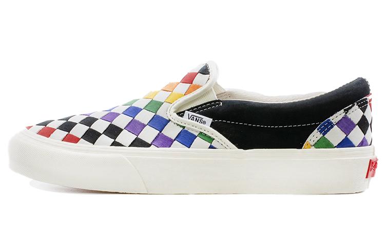 Slip-On Classic Vans Vlt Lx Pride VN0A3QXY5A8 36.5
Slip-On Classic Vans Vlt Lx Pride VN0A3QXY5A8 36.5