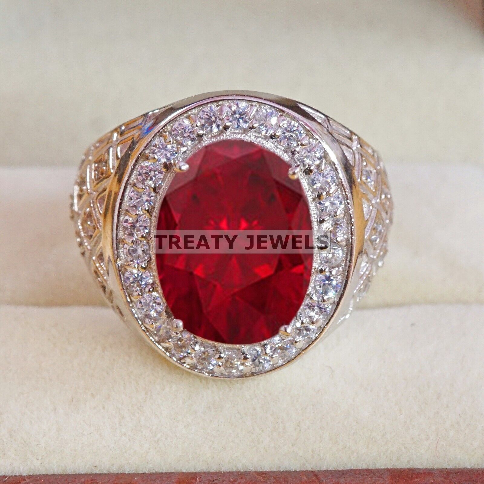 Ruby Oval Cut Gemstone With 925 Sterling Silver Ring For Men s #B510 JL375684070891 4-16 US срібний
Ruby Oval Cut Gemstone With 925 Sterling Silver Ring For Men s #B510 JL375684070891 4-16 US срібний