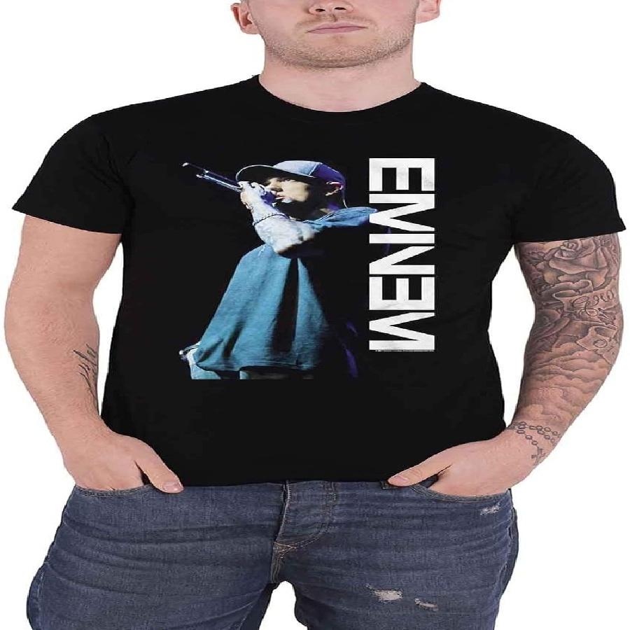 Eminem T Shirt Mic Pose Marshall Mathers Logo Slim Shady New Official Mens Black Size XXL XXXXXL чорний
Eminem T Shirt Mic Pose Marshall Mathers Logo Slim Shady New Official Mens Black Size XXL XXXXXL чорний