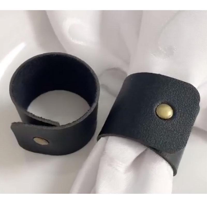 Korean Style PU Leather Napkin Ring - Light Luxury Tabletop Clip/Buckle чёрный
Korean Style PU Leather Napkin Ring - Light Luxury Tabletop Clip/Buckle чёрный