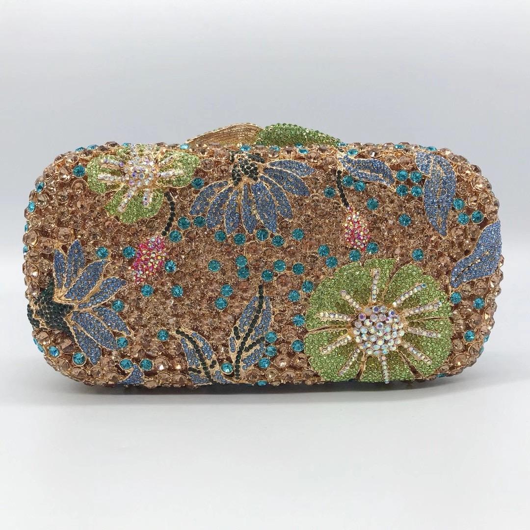Rhinestone Bags Flower Evening Crystal Clutch Multi-Colored Party Wedding Diamond Clutches Hard Metal Silver/White Stone Purse 17.5cmX8.5cmX5cm
Rhinestone Bags Flower Evening Crystal Clutch Multi-Colored Party Wedding Diamond Clutches Hard Metal Silver/White Stone Purse 17.5cmX8.5cmX5cm