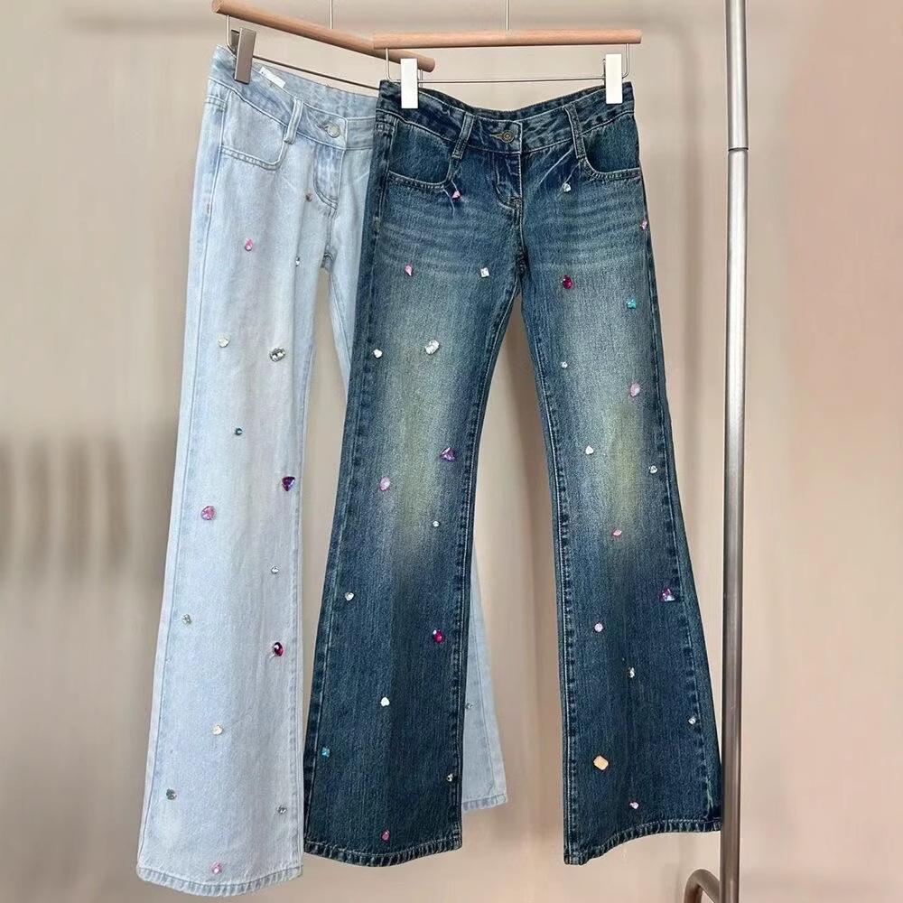 American Retro Low Waist Flare Jeans: Summer Slim Fit with Diamond Detail Double Extra Large
American Retro Low Waist Flare Jeans: Summer Slim Fit with Diamond Detail Double Extra Large