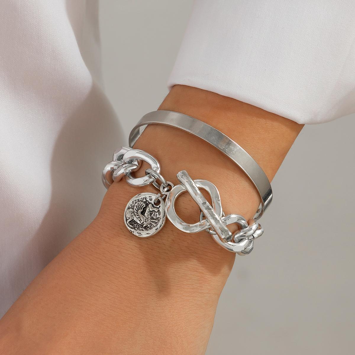 Ingemark 4 Style Simple Stylish Multilayer Bow Heart Star Pendant Bracelet Women Vintage Metal Chain Open Bangles Jewelry Gift
Ingemark 4 Style Simple Stylish Multilayer Bow Heart Star Pendant Bracelet Women Vintage Metal Chain Open Bangles Jewelry Gift
