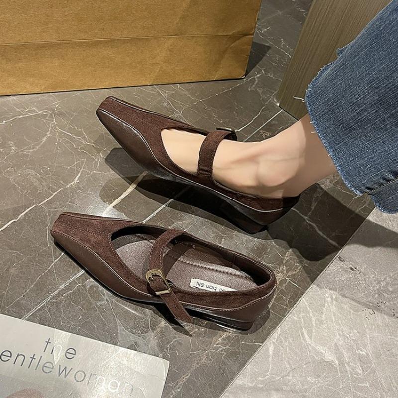 Fashion Spring New Coarse Heel Shoes Women s Fashion Square Head Shallow Mouth Suede Splicing Anti-slip Wear-resistant Low-top Shoes 40
Fashion Spring New Coarse Heel Shoes Women s Fashion Square Head Shallow Mouth Suede Splicing Anti-slip Wear-resistant Low-top Shoes 40