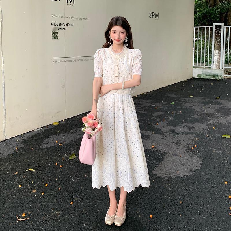 Fashionable Lace Polka Dot Two-Piece Skirt Set with Age-Reducing Embroidery Medium (M)
Fashionable Lace Polka Dot Two-Piece Skirt Set with Age-Reducing Embroidery Medium (M)