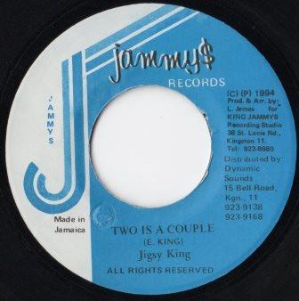 7inch Record JIGSY KING - Two Is A Couple NONE Jammy s Records 1994 Jamaica Reggae, Ska & Dub Used
7inch Record JIGSY KING - Two Is A Couple NONE Jammy s Records 1994 Jamaica Reggae, Ska & Dub Used