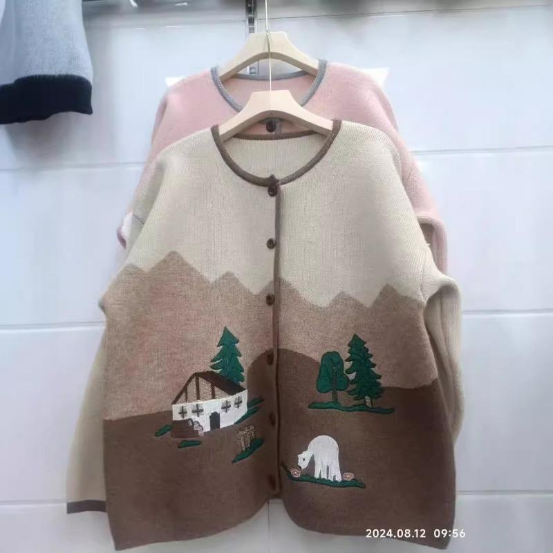 Autumn new sweet wind cartoon plus fat and contrasting colors casual knitted long-sleeved cardigan jacket women s sweater average size коричневый
Autumn new sweet wind cartoon plus fat and contrasting colors casual knitted long-sleeved cardigan jacket women s sweater average size коричневый