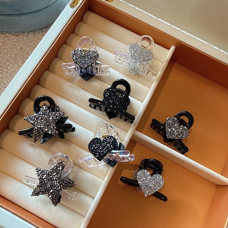 Fashion Full-Rhinestone Heart Hair Clip, Bangs Clip, Small Grab Clip, Hairpin, Rhinestone Five-Pointed Star Side Clip
Fashion Full-Rhinestone Heart Hair Clip, Bangs Clip, Small Grab Clip, Hairpin, Rhinestone Five-Pointed Star Side Clip