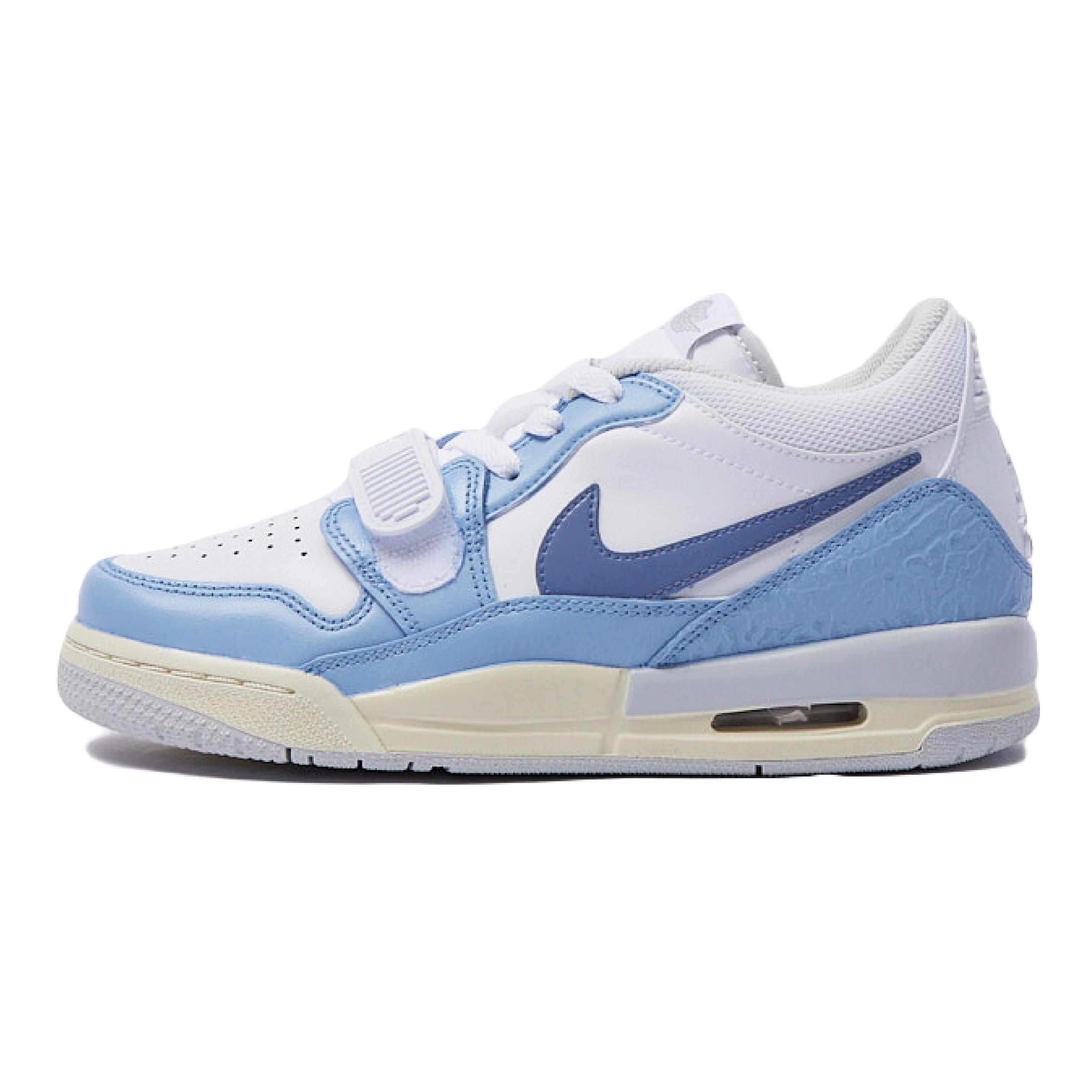 Jordan Legacy 312 Cushioning Slip Resistant Low top Vintage Basketball Shoes GS Blue White HJ3483-101(Team15-) 40
Jordan Legacy 312 Cushioning Slip Resistant Low top Vintage Basketball Shoes GS Blue White HJ3483-101(Team15-) 40