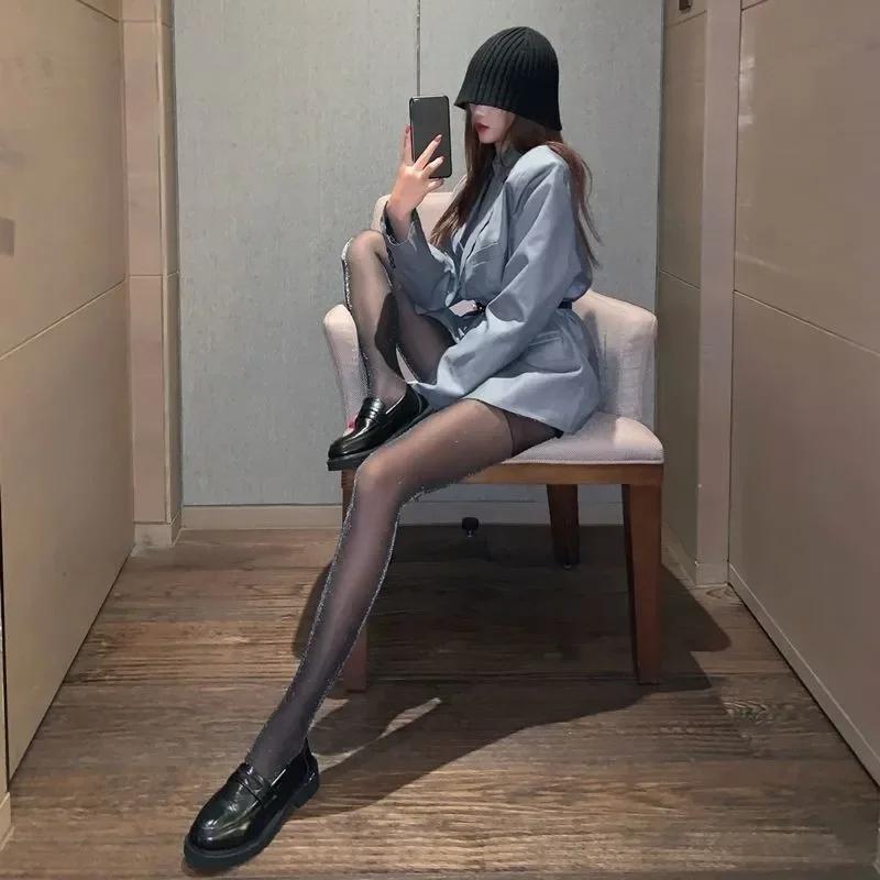 Блестящие колготки из блестящего шелка, женское нижнее белье, яркие блестящие чулочно-носочные изделия, женские облегающие колготки до бедра One Size чёрный
Блестящие колготки из блестящего шелка, женское нижнее белье, яркие блестящие чулочно-носочные изделия, женские облегающие колготки до бедра One Size чёрный