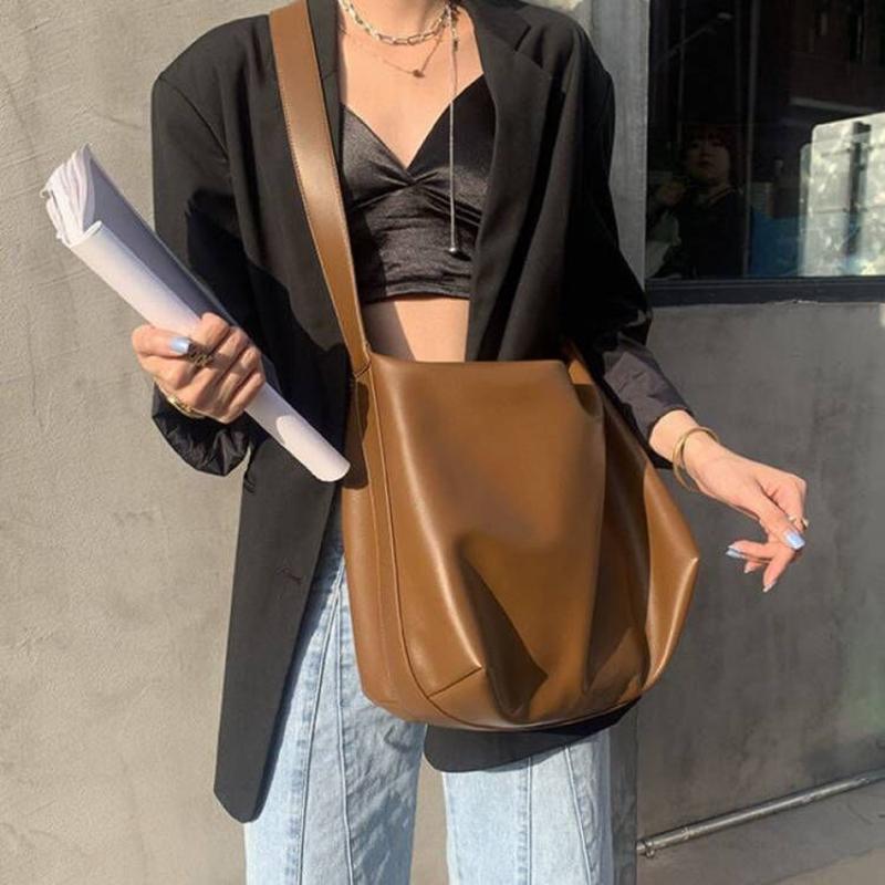 Yogodlns Женская мягкая кожаная сумка через плечо Ретро-дизайн Большая емкость Портативные сумки 37x16x25cm коричневый
Yogodlns Женская мягкая кожаная сумка через плечо Ретро-дизайн Большая емкость Портативные сумки 37x16x25cm коричневый