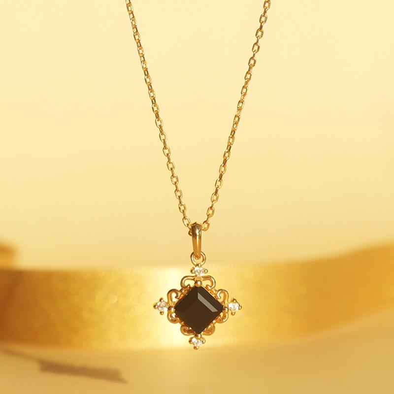 Gold-Plated S925 Sterling Silver Square Pendant - European & American Style, Fashionable, Light Luxury, Simple, Versatile Clavicle Chain 925 Silver
Gold-Plated S925 Sterling Silver Square Pendant - European & American Style, Fashionable, Light Luxury, Simple, Versatile Clavicle Chain 925 Silver