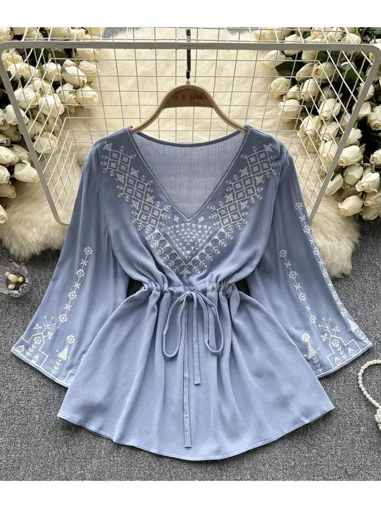 Женская блузка весна-осень в стиле бохо, этническая рубашка с V-образным вырезом, вышивка, завязка, дизайн, топы, женская национальная свободная мода, ретро-одежда One Size синий
Женская блузка весна-осень в стиле бохо, этническая рубашка с V-образным вырезом, вышивка, завязка, дизайн, топы, женская национальная свободная мода, ретро-одежда One Size синий