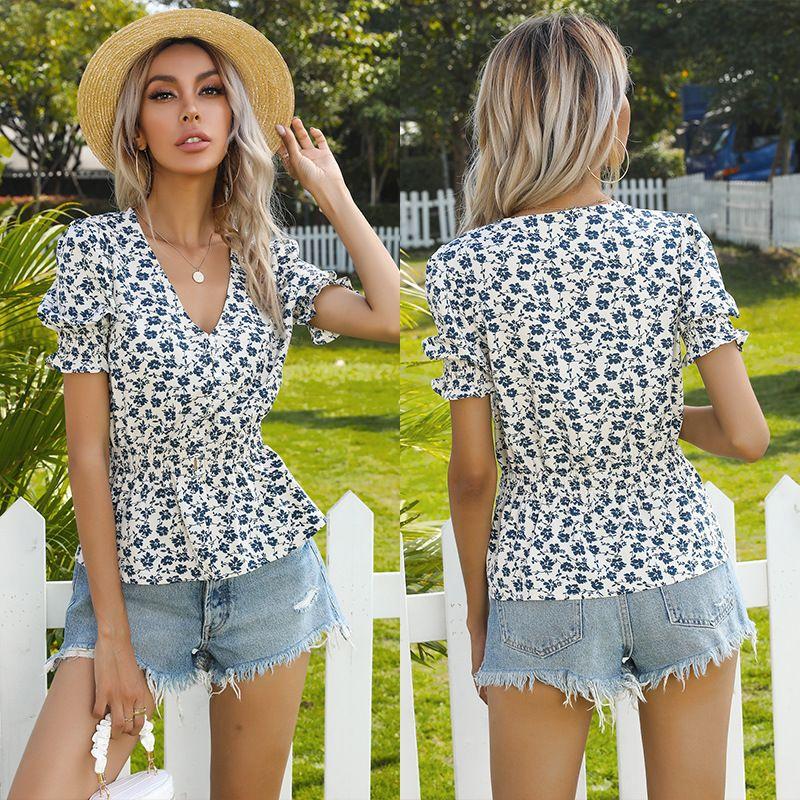 Printed Top V-neck Short-Sleeve Floral Shirt Print Tops V-neck Short Sleeve Blue flowers on white background M
Printed Top V-neck Short-Sleeve Floral Shirt Print Tops V-neck Short Sleeve Blue flowers on white background M