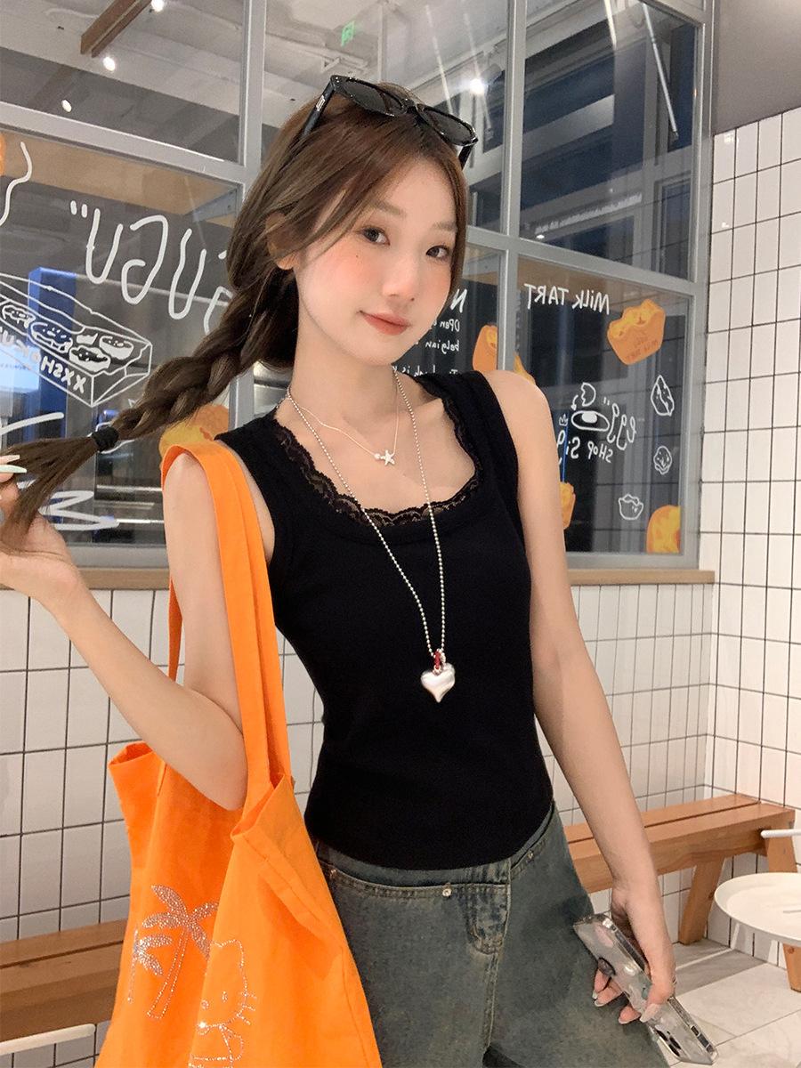 White Spice Girl Lace Splicing Design Vest Suspender Women s Summer New Slim Skinny Sleeveless Top XL чорний
White Spice Girl Lace Splicing Design Vest Suspender Women s Summer New Slim Skinny Sleeveless Top XL чорний