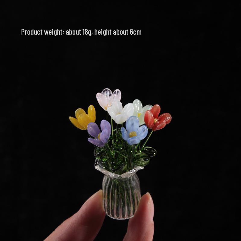 Лю Ли Маленький букет искусственных цветов для украшения стола
Лю Ли Маленький букет искусственных цветов для украшения стола