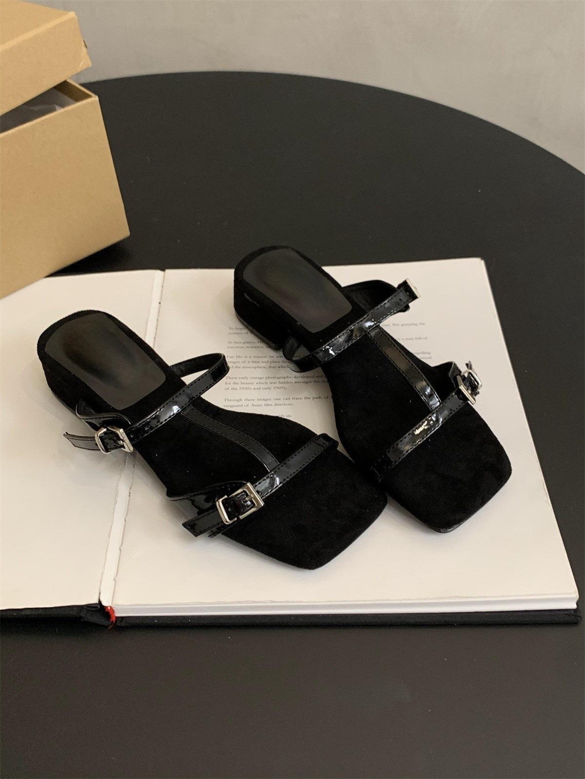 High-end square head slippers women s summer wear new temperament fairy evening breeze commuting I-shaped thick heel sandals 42 чёрный
High-end square head slippers women s summer wear new temperament fairy evening breeze commuting I-shaped thick heel sandals 42 чёрный