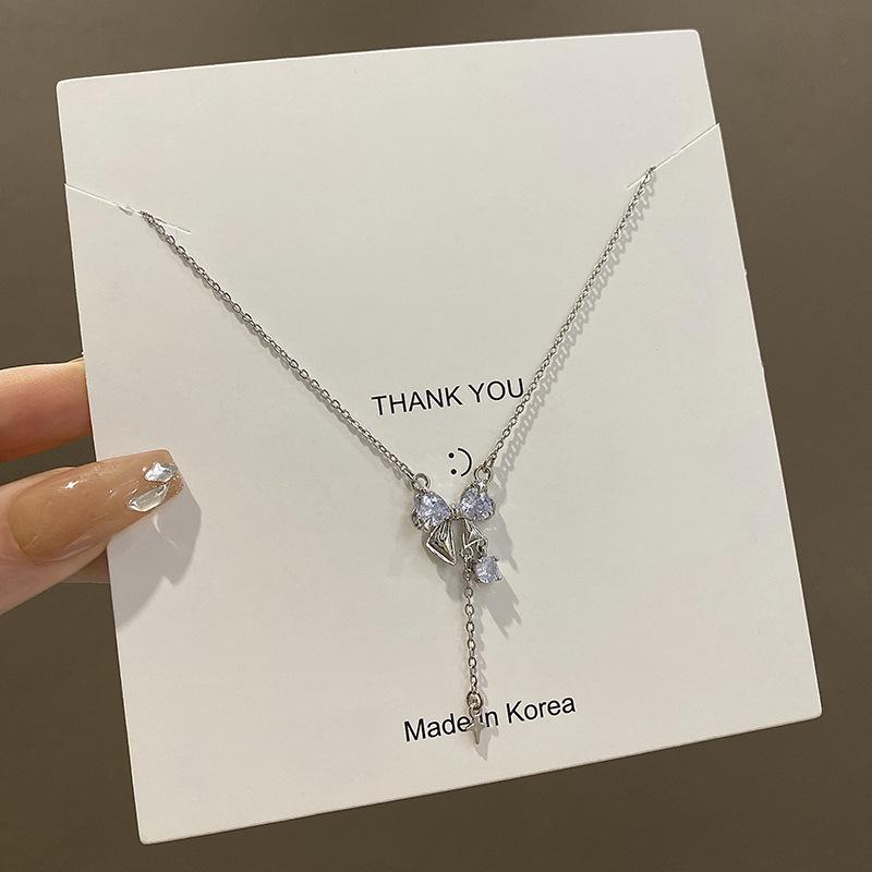 Titanium steel zircon bow necklace women s cold wind collarbone chain light luxury trend accessories
Titanium steel zircon bow necklace women s cold wind collarbone chain light luxury trend accessories